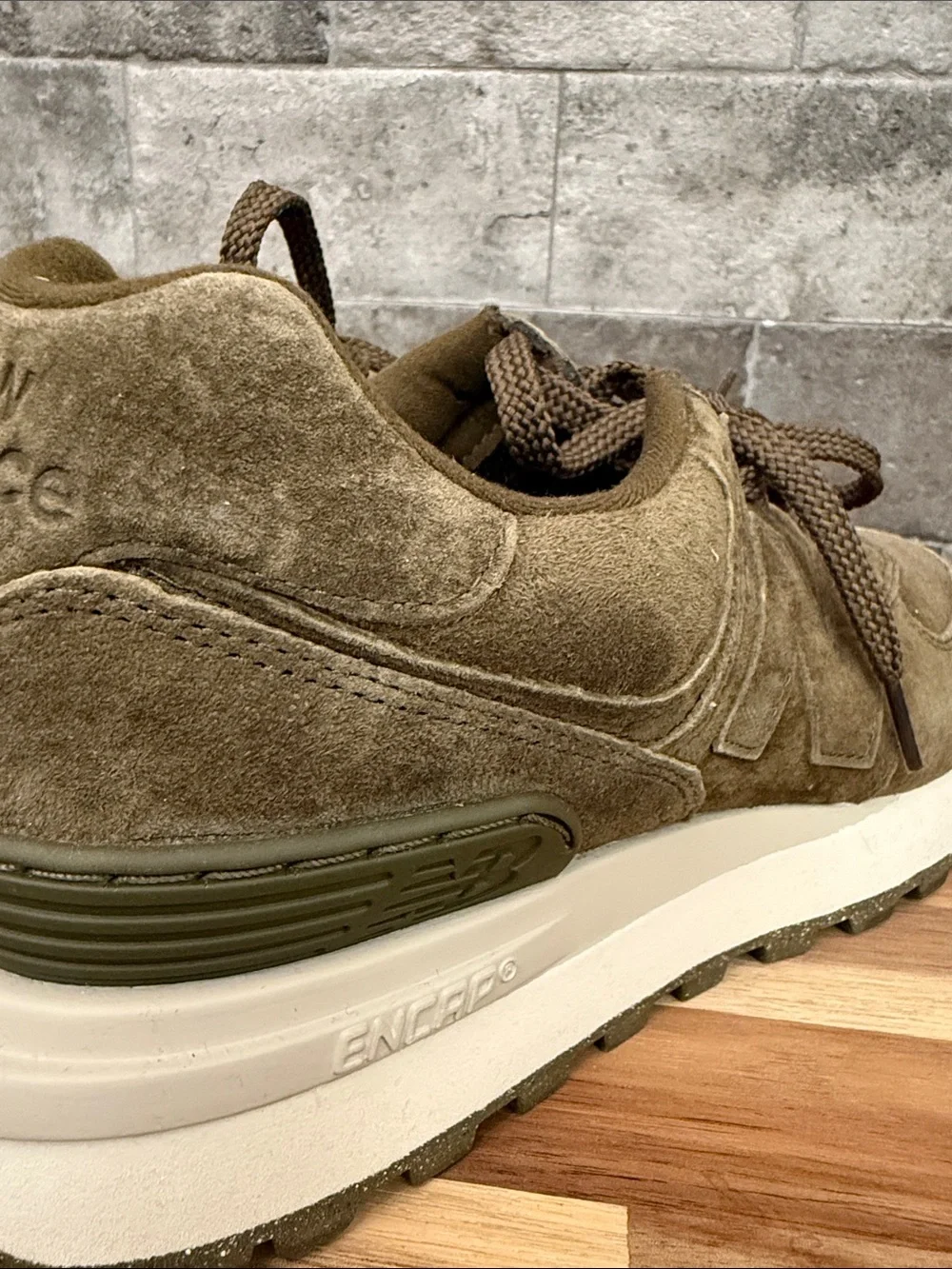 New Balance Olive Green Suede Men's Sneaker size 10